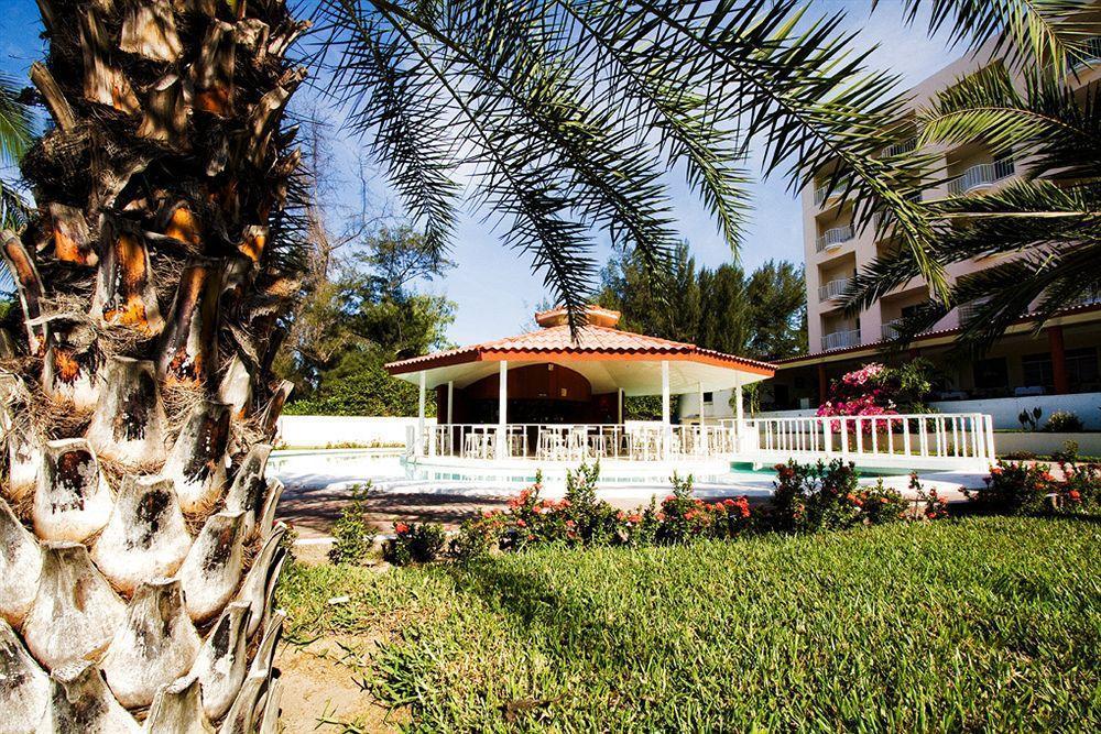Hotel Bahia Dorada San Luis La Herradura 外观 照片