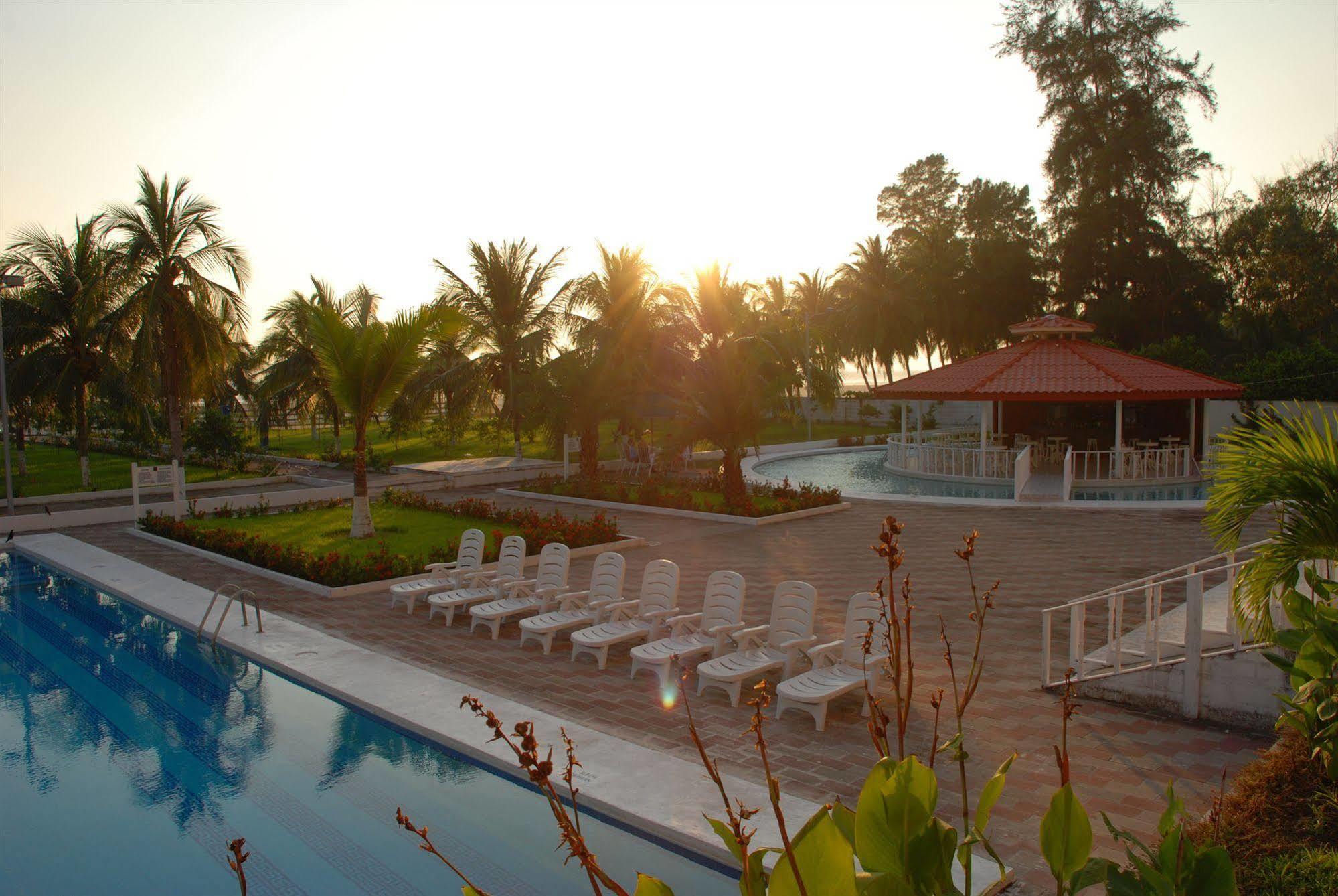 Hotel Bahia Dorada San Luis La Herradura 外观 照片